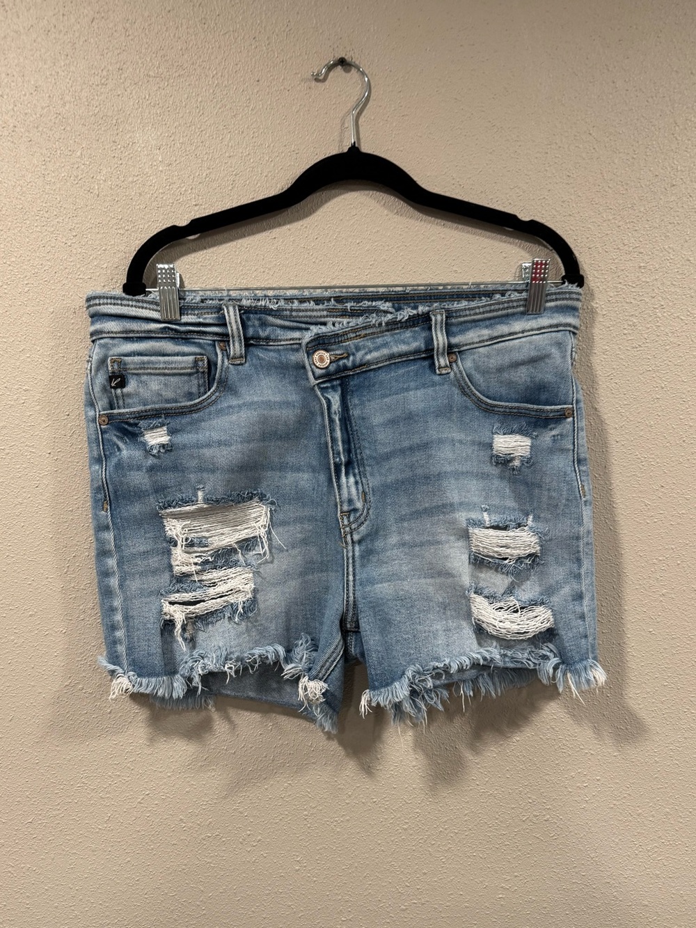 Kancan Shorts